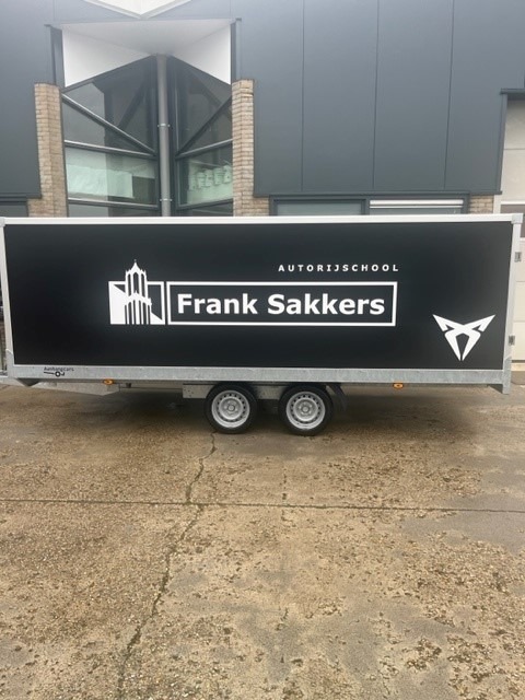 Franksakkers.nl-Aanhanger Beste rijschool van Utrecht en omstreken.